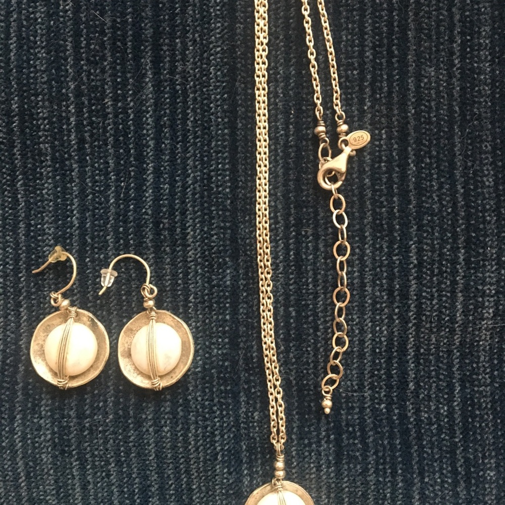 Sterling Silver Pendant Necklace and Drop Earrings Set -Freshwater Pearls